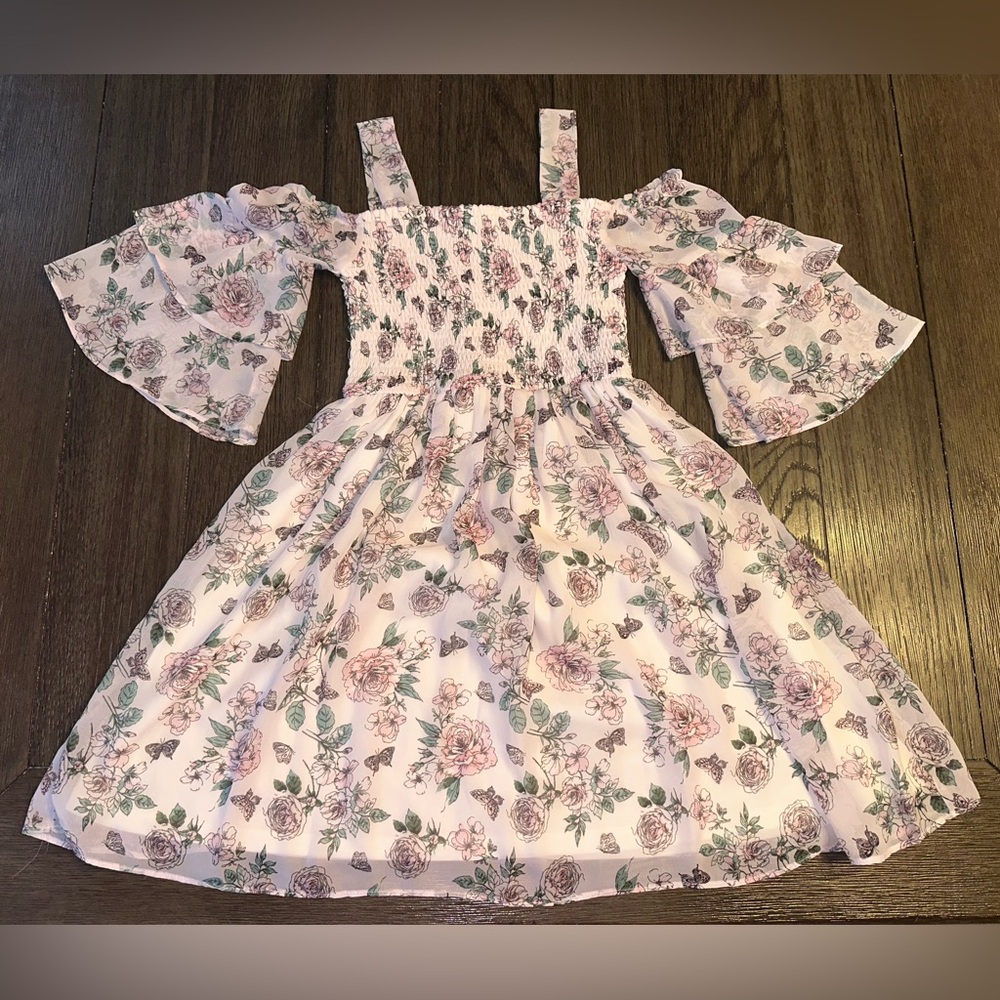 LIKE NEW Girls Satin Flowers Brand Size 8 Dress Light Pink Flowers WORN ONCE